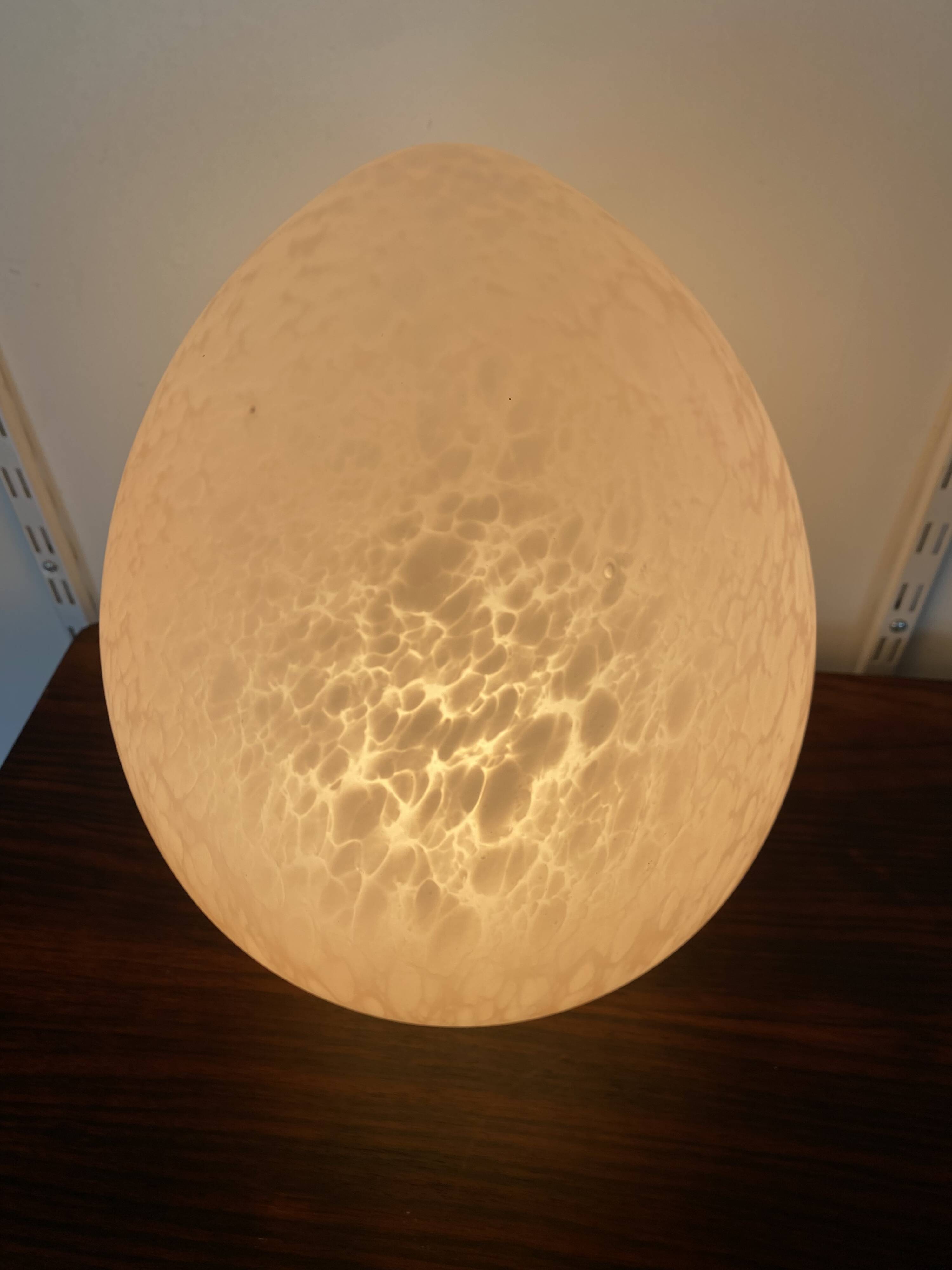 Vintage 1970s speckled glass egg lamp by Vianne in pink.
