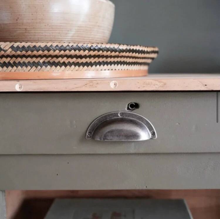 Parisian green museum buffet