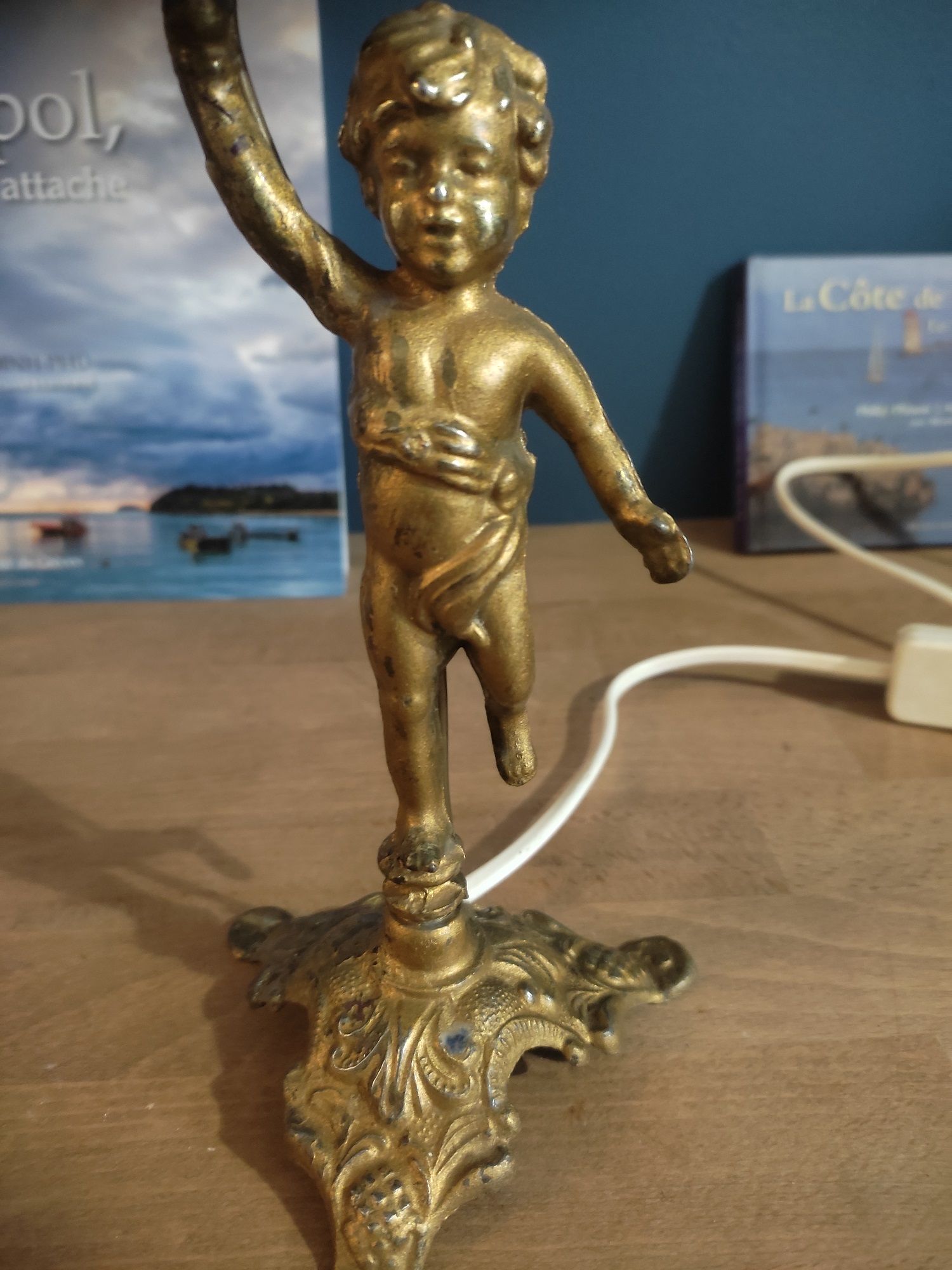 Bedside lamp angel left flower lotus mother-of-pearl base cast iron patinated brass