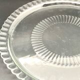 Presentation dish with transparent glass bell