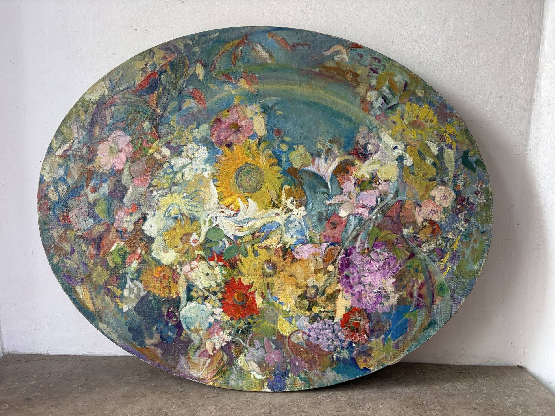 Huile sur toile ovale « Fleurs »