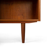 Danish teak bookcase by Hundevad 1960s