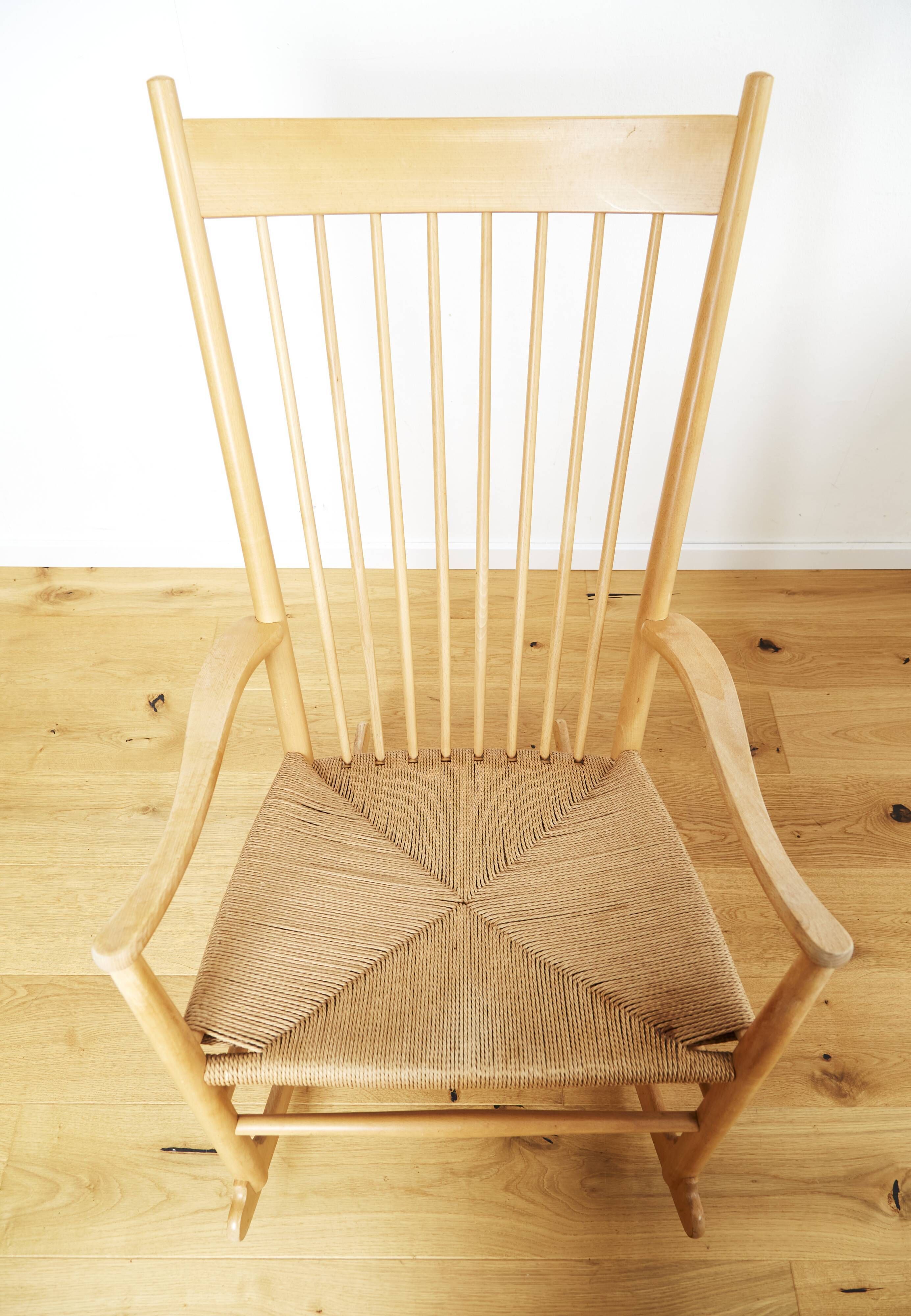 J16 Rocking Chair Vintage by Hans J. Wegner for FDB Møbler