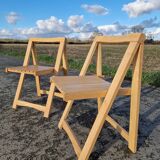 Set of 2  folding chairs