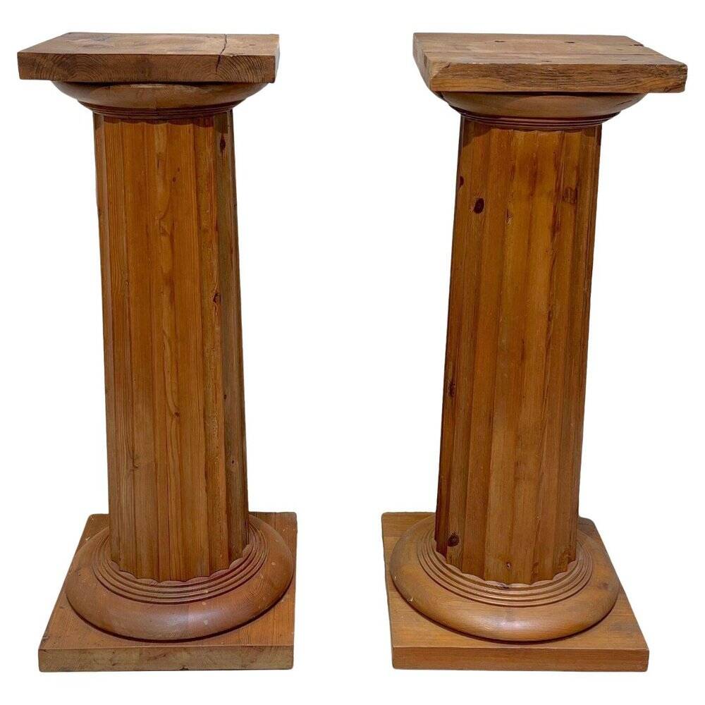 Large French Neoclassical Columns in Pine Wood, 1910, Set of 2