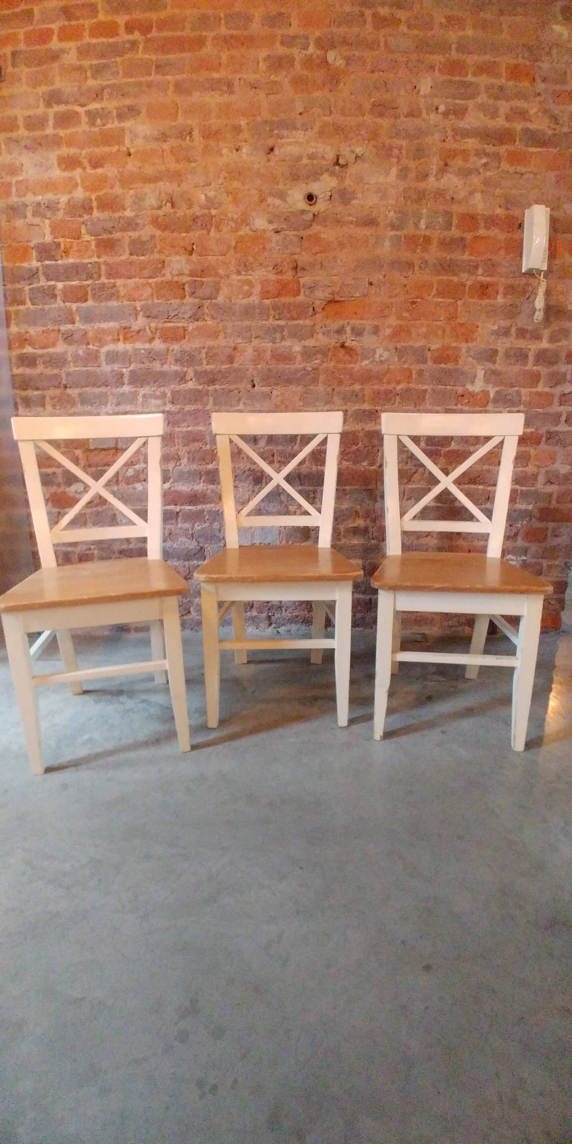 Set of 3 country chairs