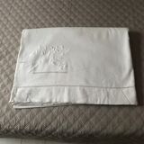 Drap ancien brodé