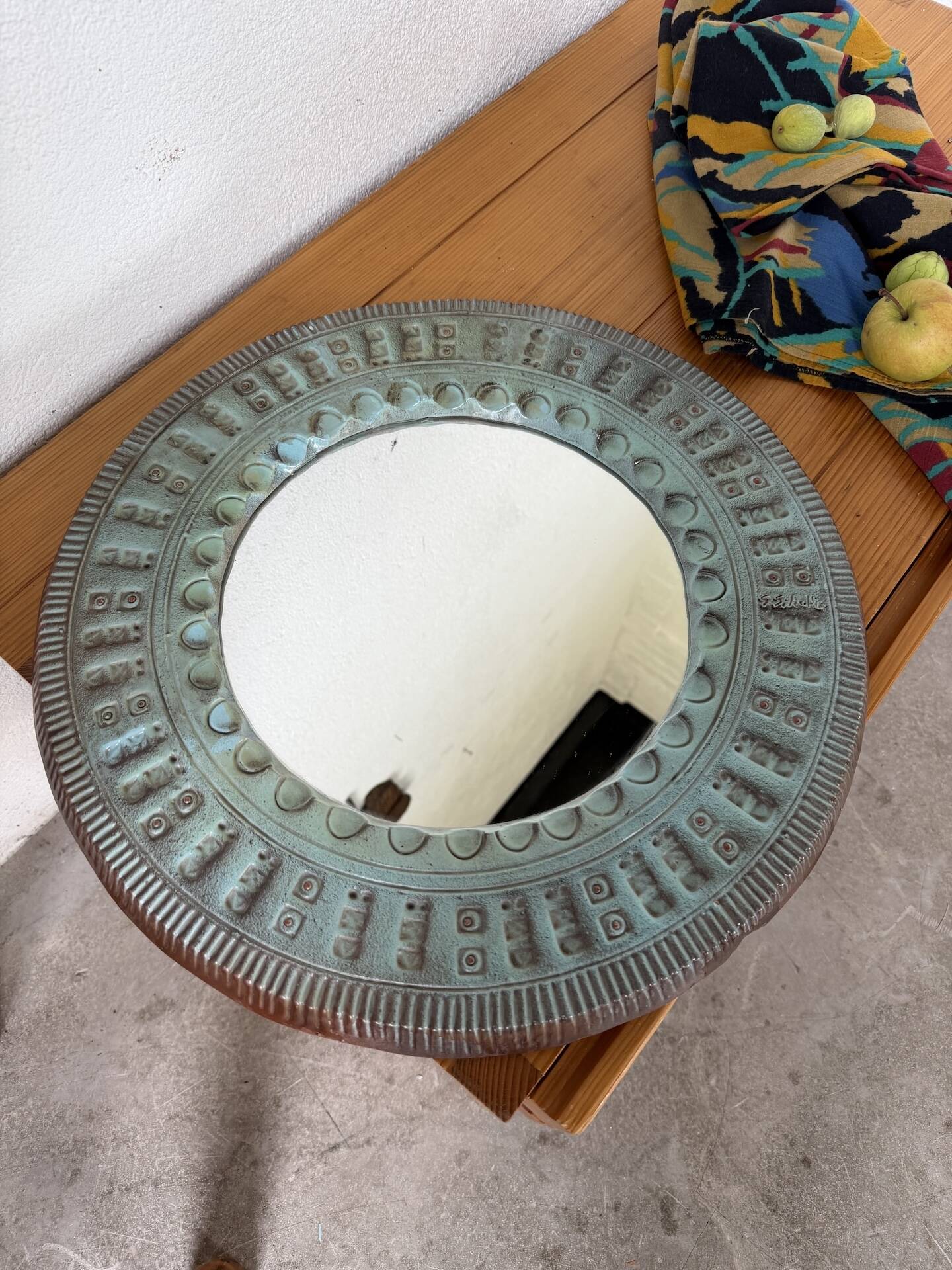 Art mirror Italy in ceramic from the 90s.