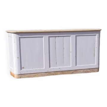Grey painted fir counter