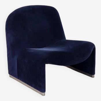 Chaise longue Alky en velours côtelé bleu marine par Giancarlo Piretti pour Anonima Castelli | L'ère spatiale italienne