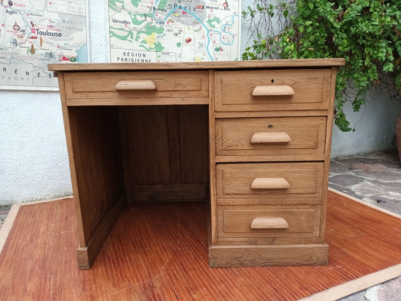 Solid oak desk counter