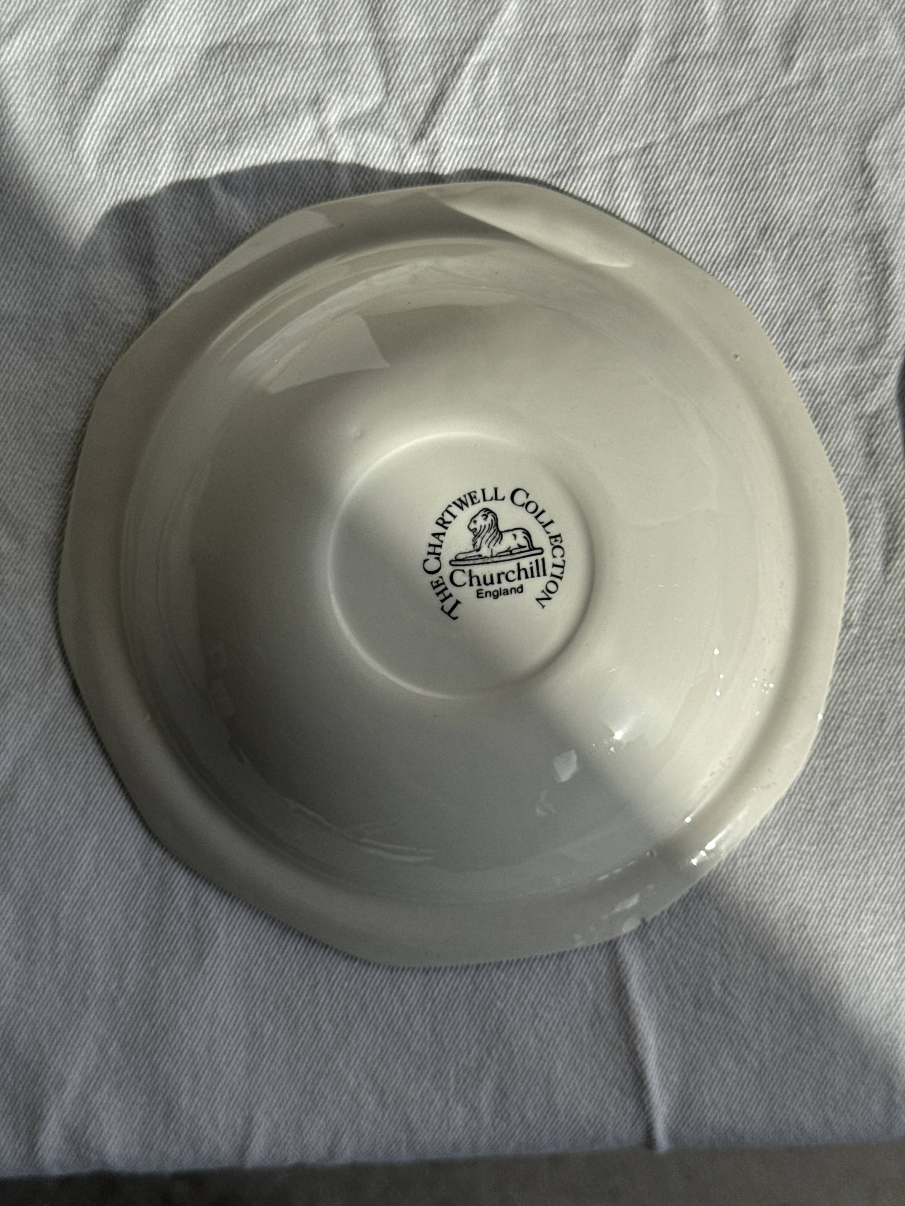 Set of 11 fruit-patterned bowls The Chartwell Collection England D17