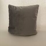 Coussin velours gris argenté