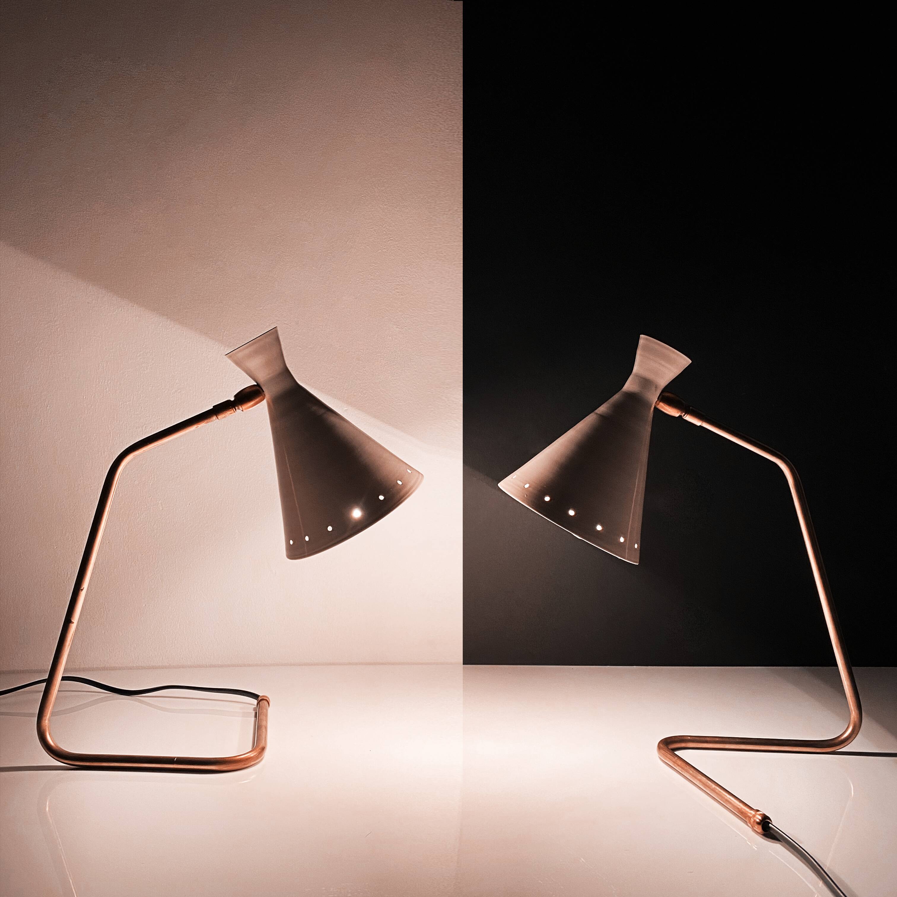 Pair of Italian "cocotte" lamps, 1950s design.