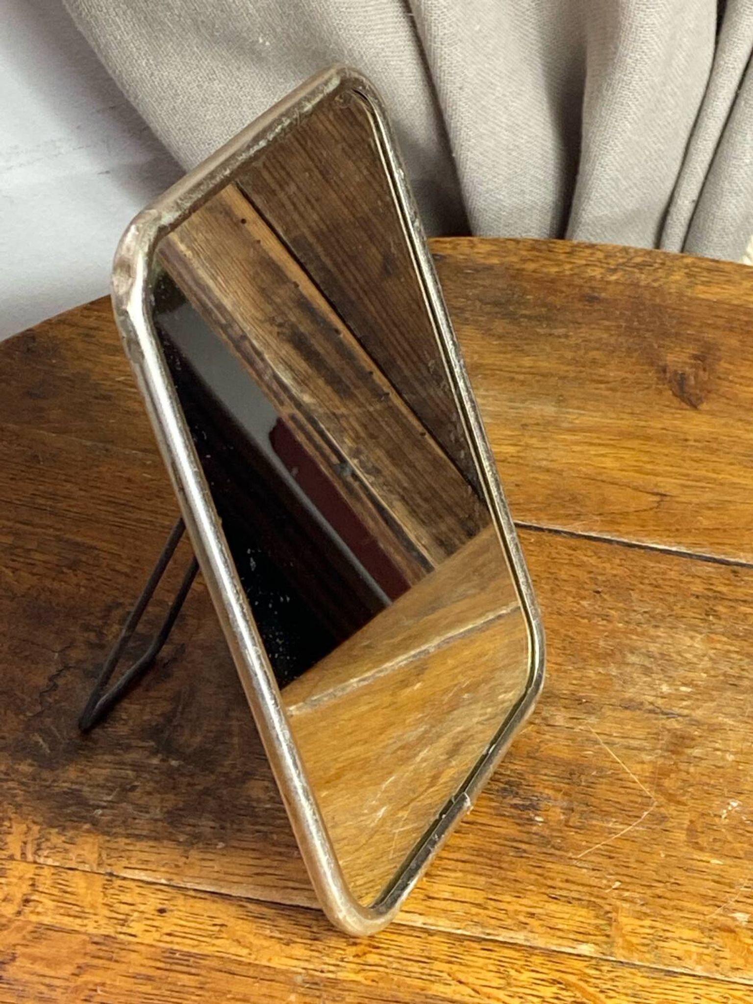 Barber's mirror