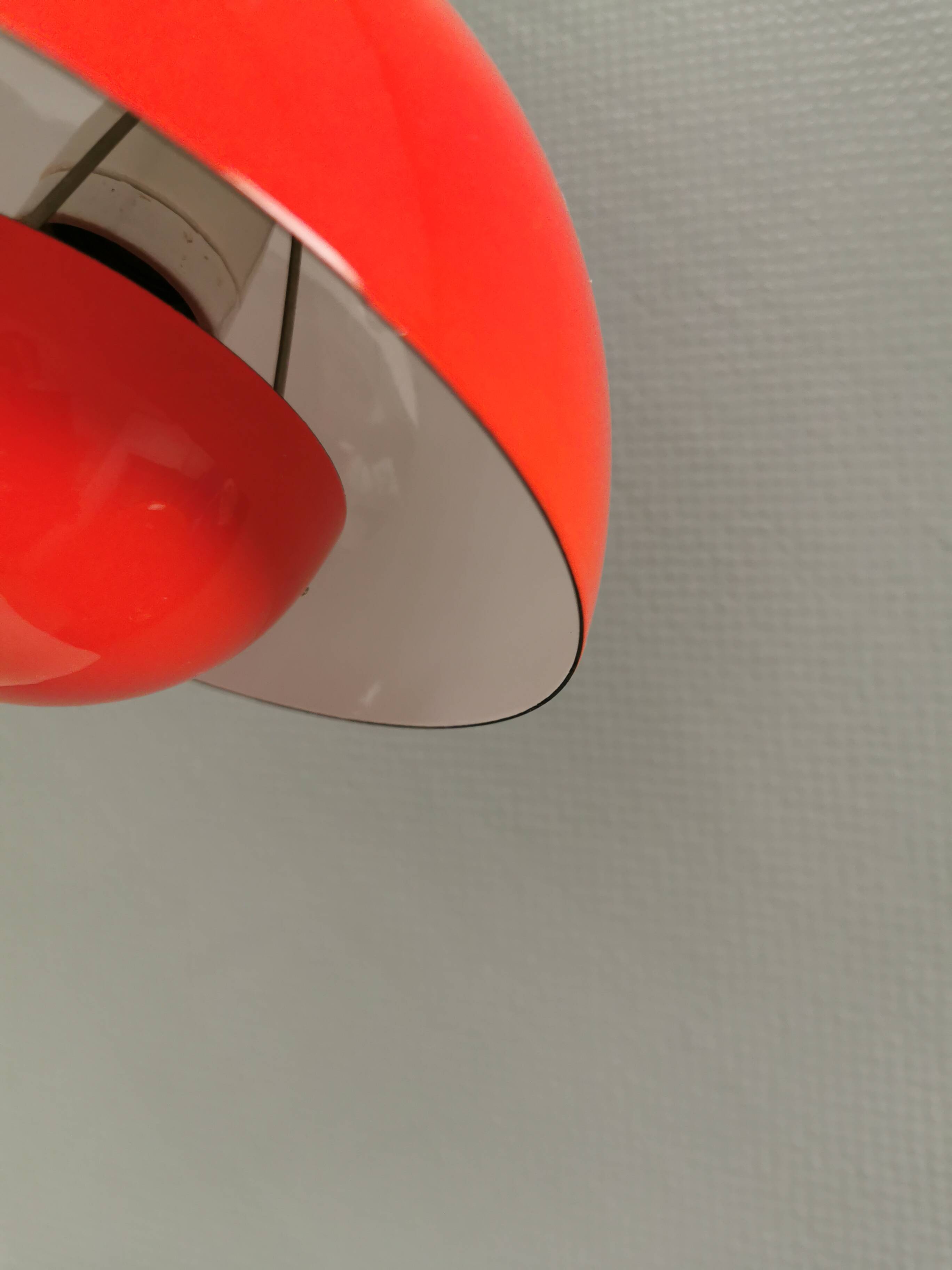 Suspension Flowerpot vp1 originales, conçue par Verner Panton.