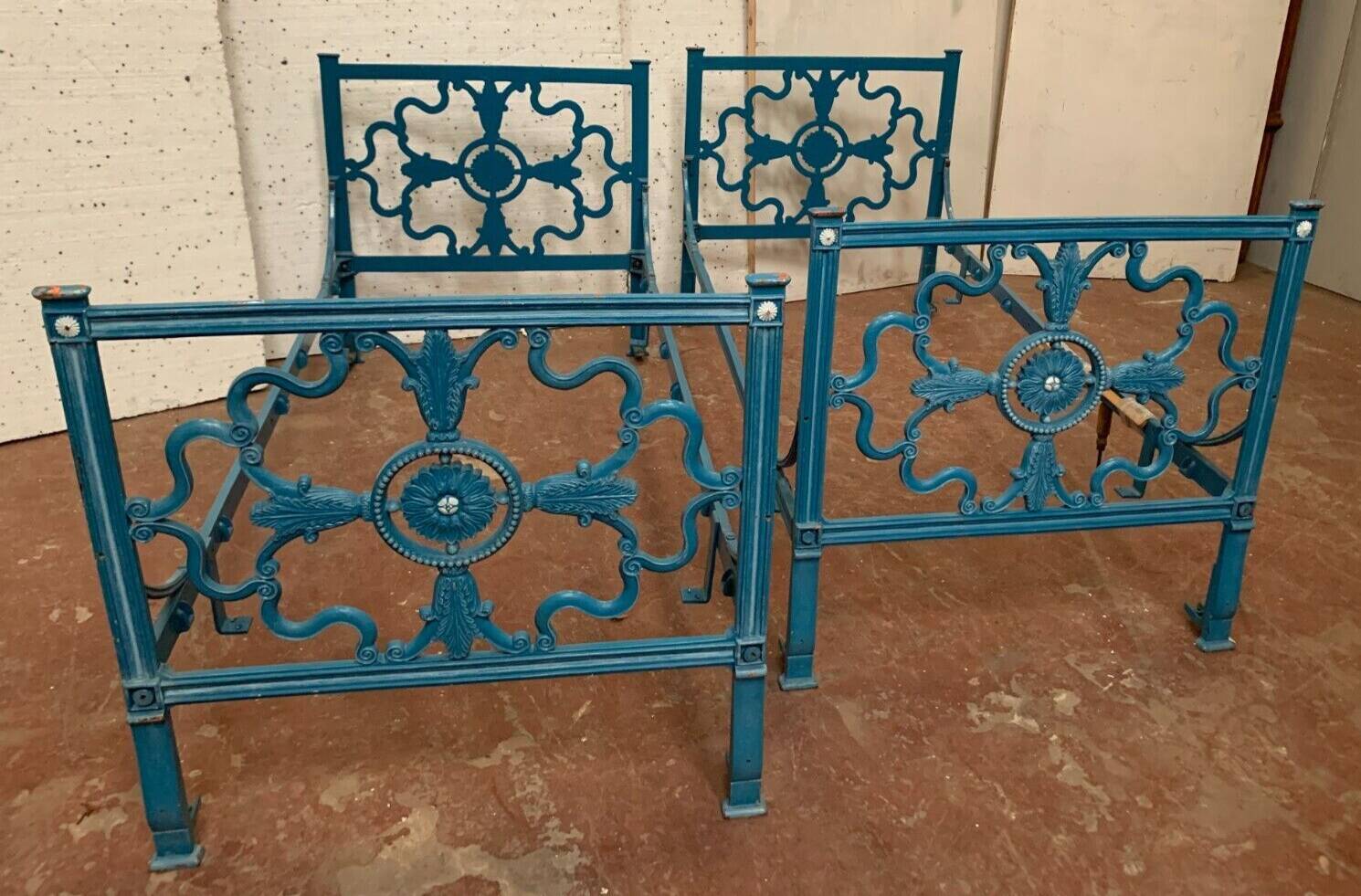 Pair of Empire style beds in patinated cast iron 20th century