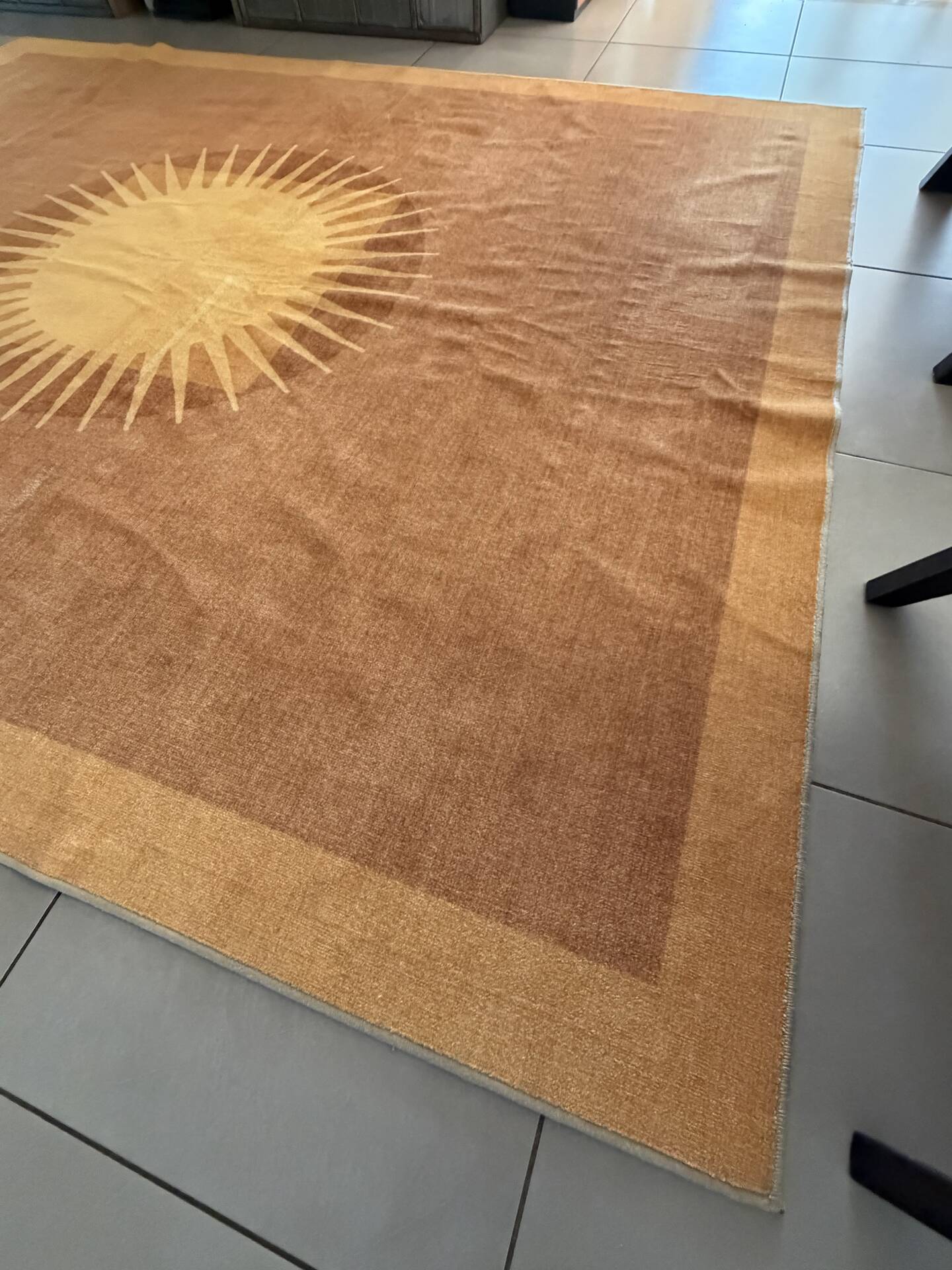 Helios gold carpet
