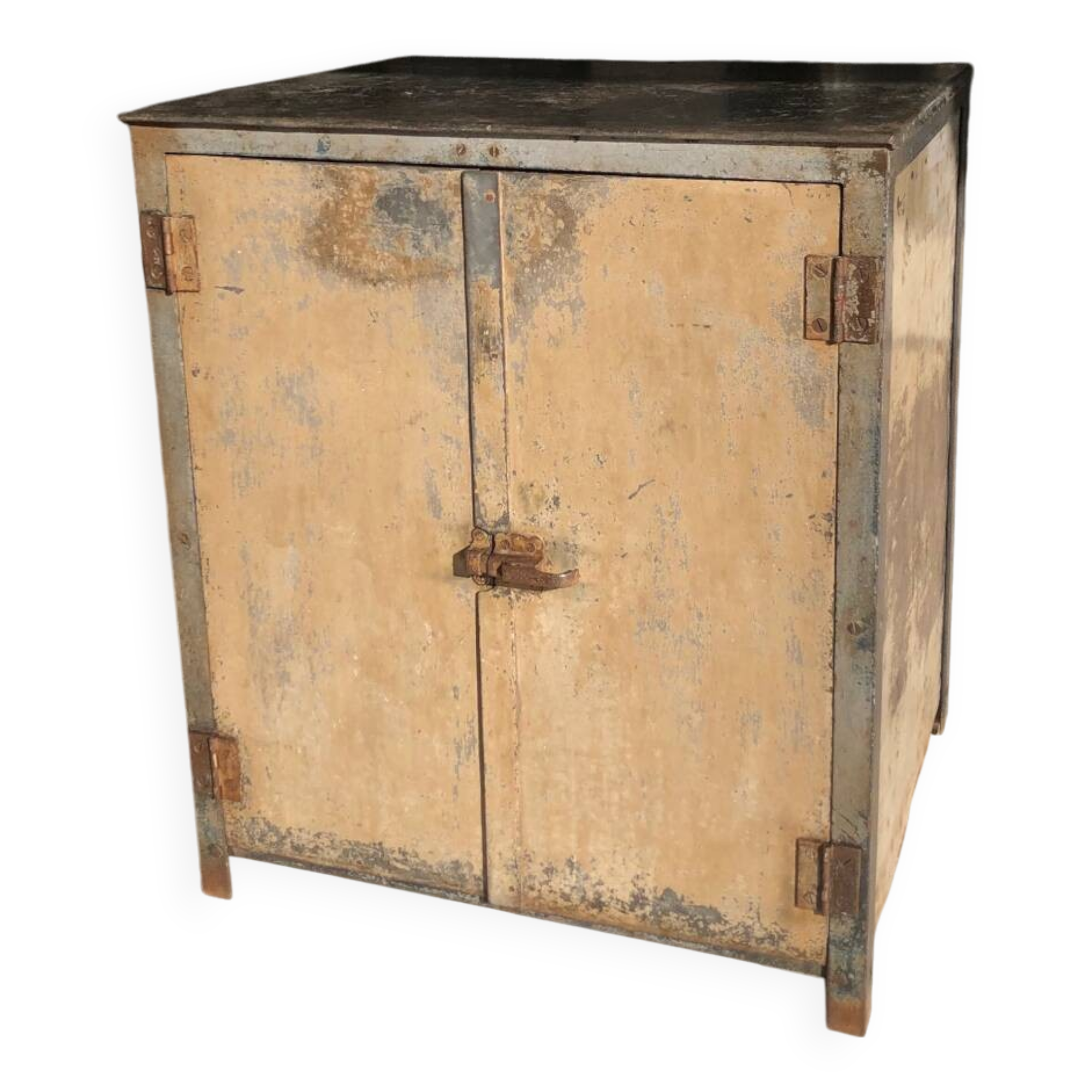 Metal workshop cabinet