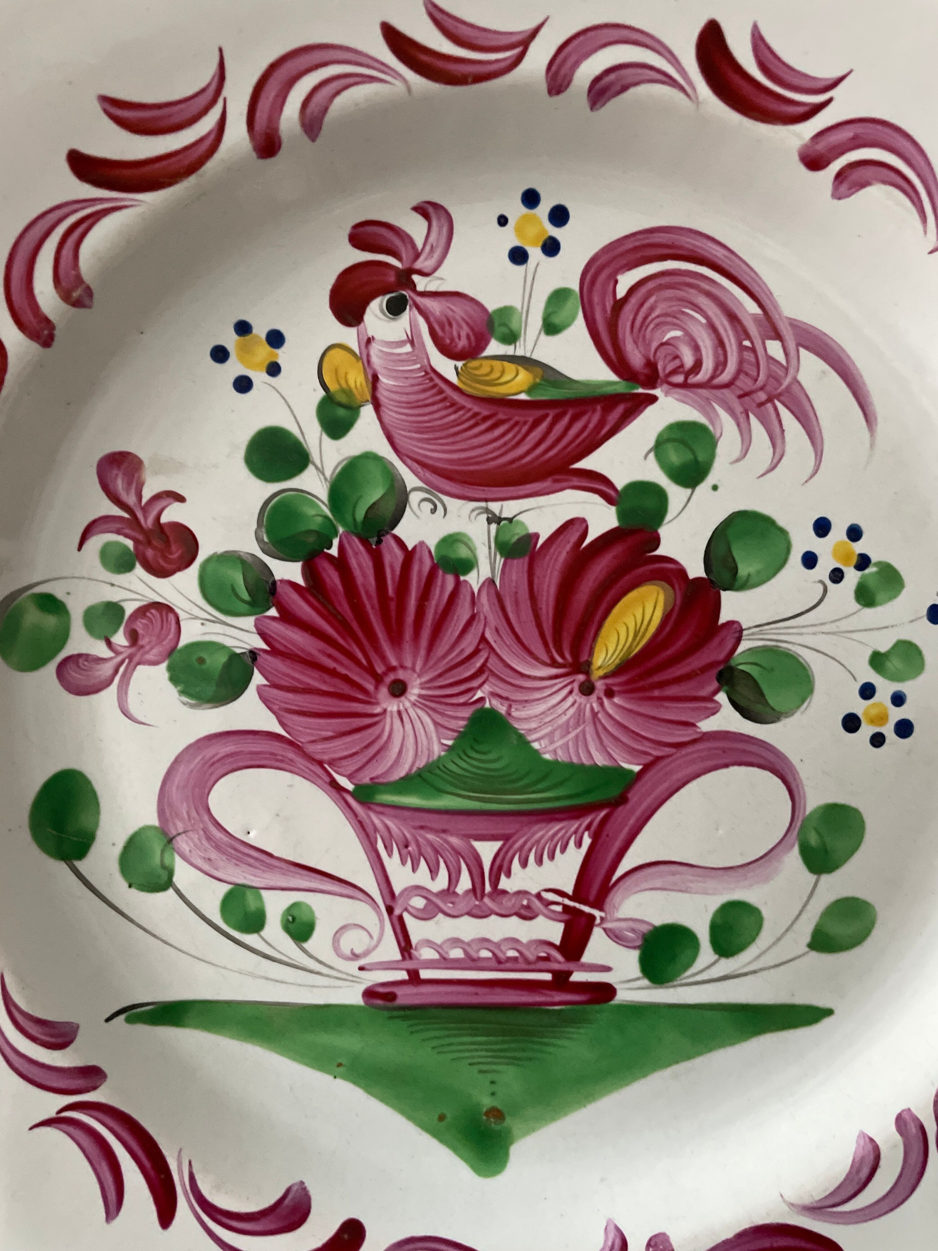 Set of 2 plates XIXth Les Islettes, rooster decoration and flowery basket