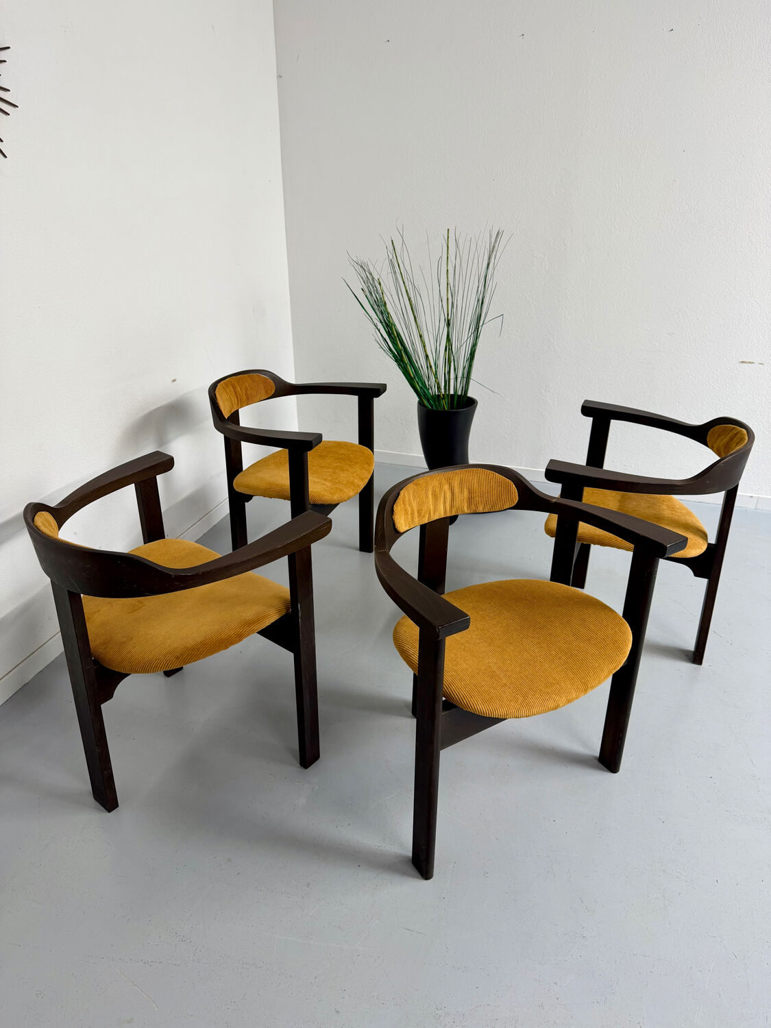 4 chairs model Expo 68 designed by Robert Haussmann, 1960s vintage.