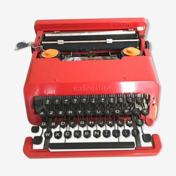Machine à écrire Olivetti Valentine