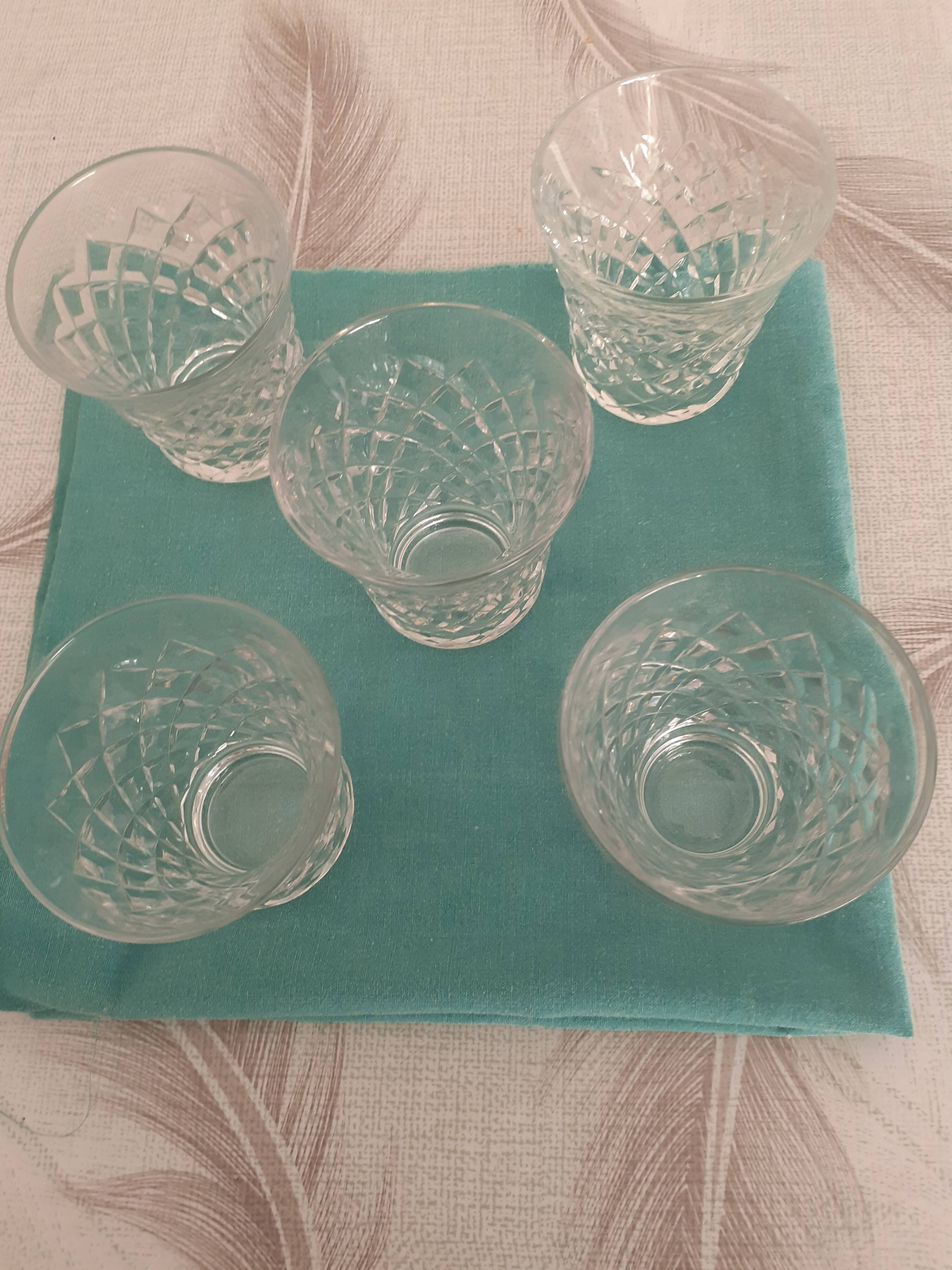 5 crystal liqueur glasses signed St.Louis