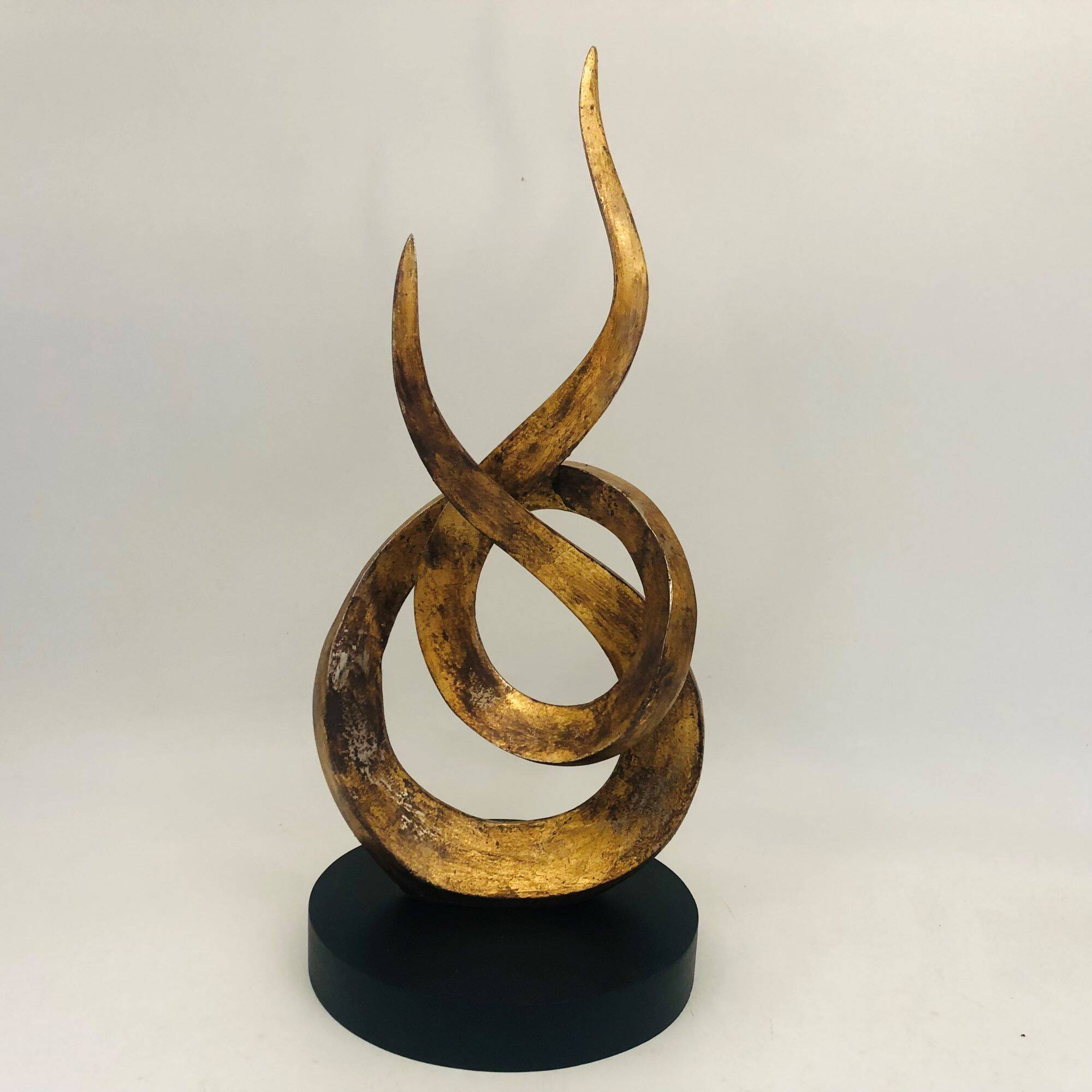 Sculpture of intertwined flames.