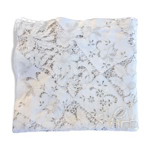 Nappe carrée 1900 très brodée