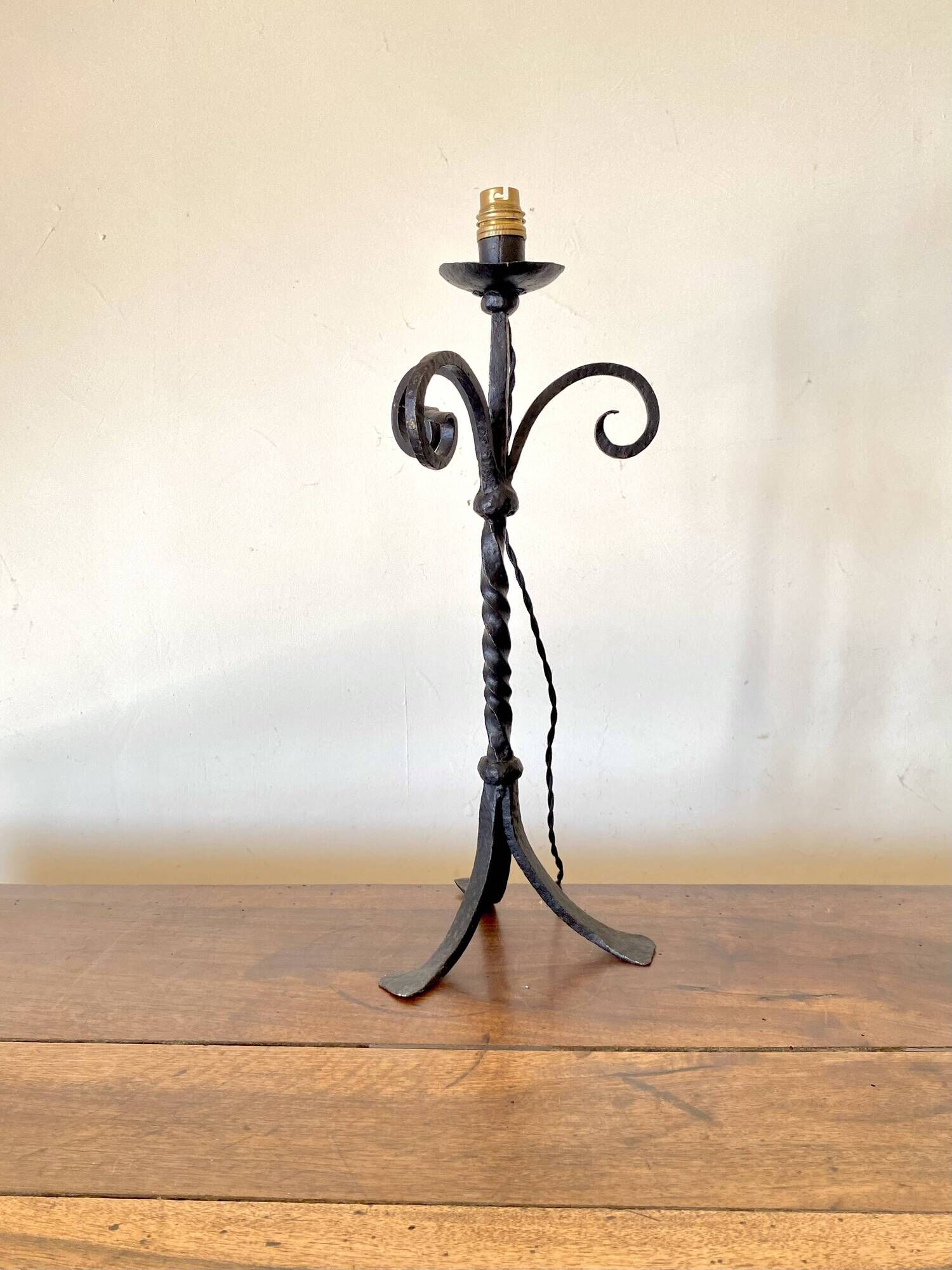 Wrought iron lamp, 2M fabric cable, conical lampshade