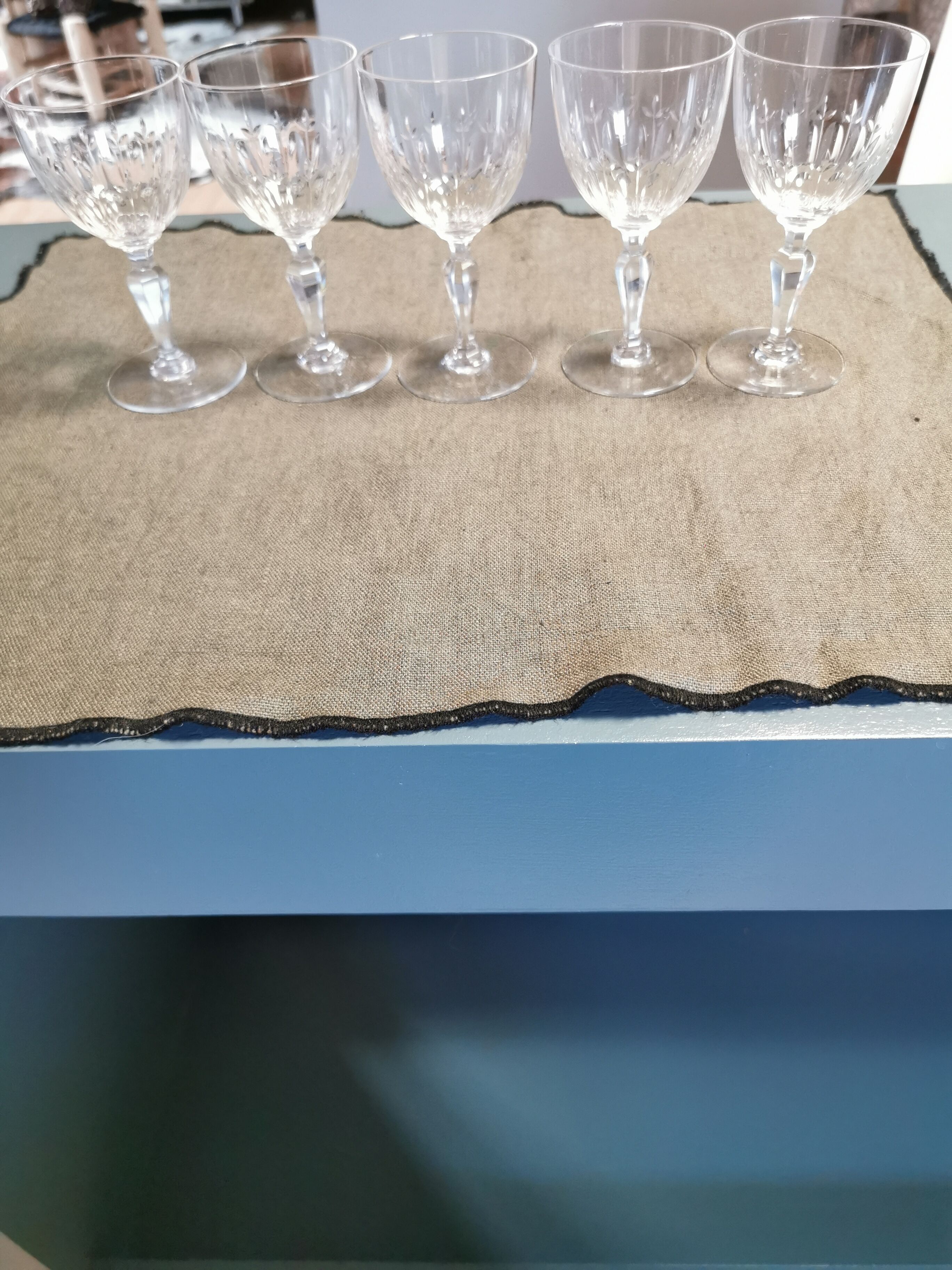 5Blacks baccarat wine 1919