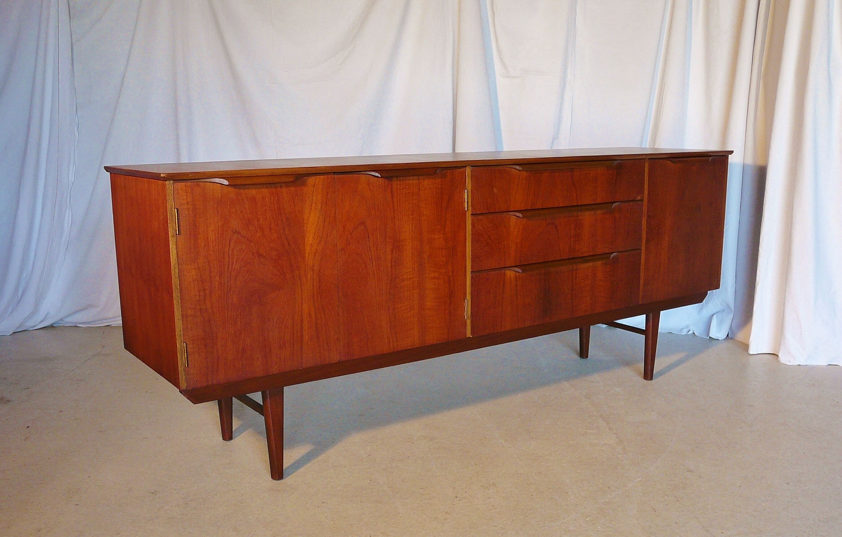 Scandinavian teak line sideboard