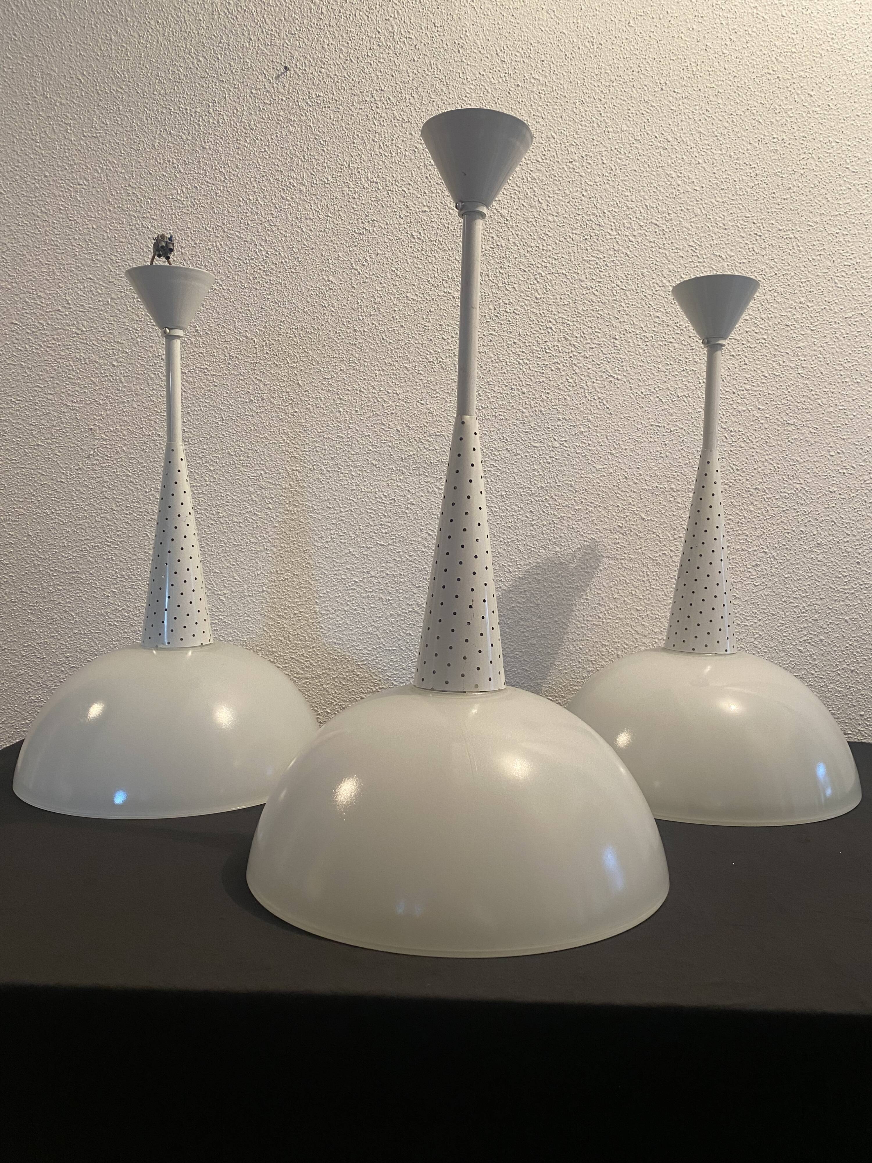 Lot de 3 lampes metal et verre holophane design année 70