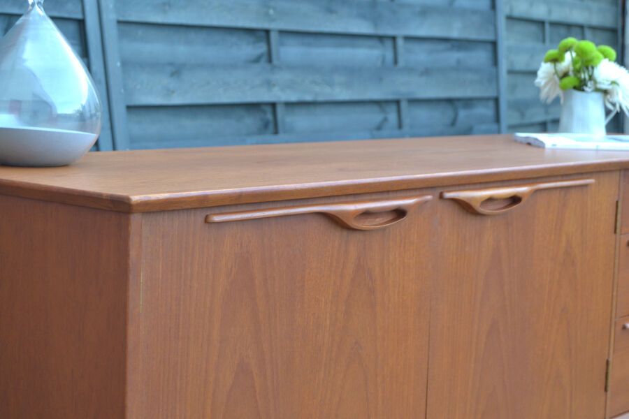 Enfilade en teck par Jentique