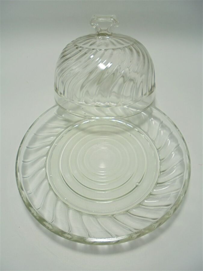 Glass bell dish
