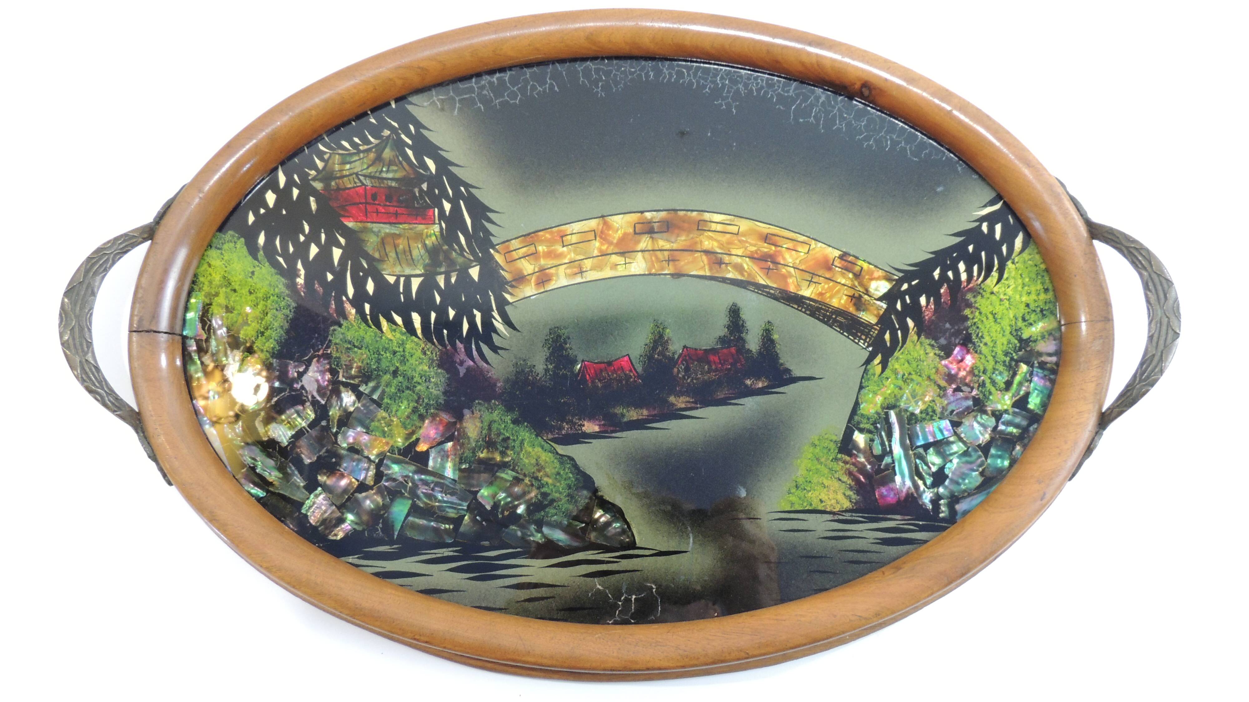 Ancien plateau de service décor feuilles de nacre /vintage