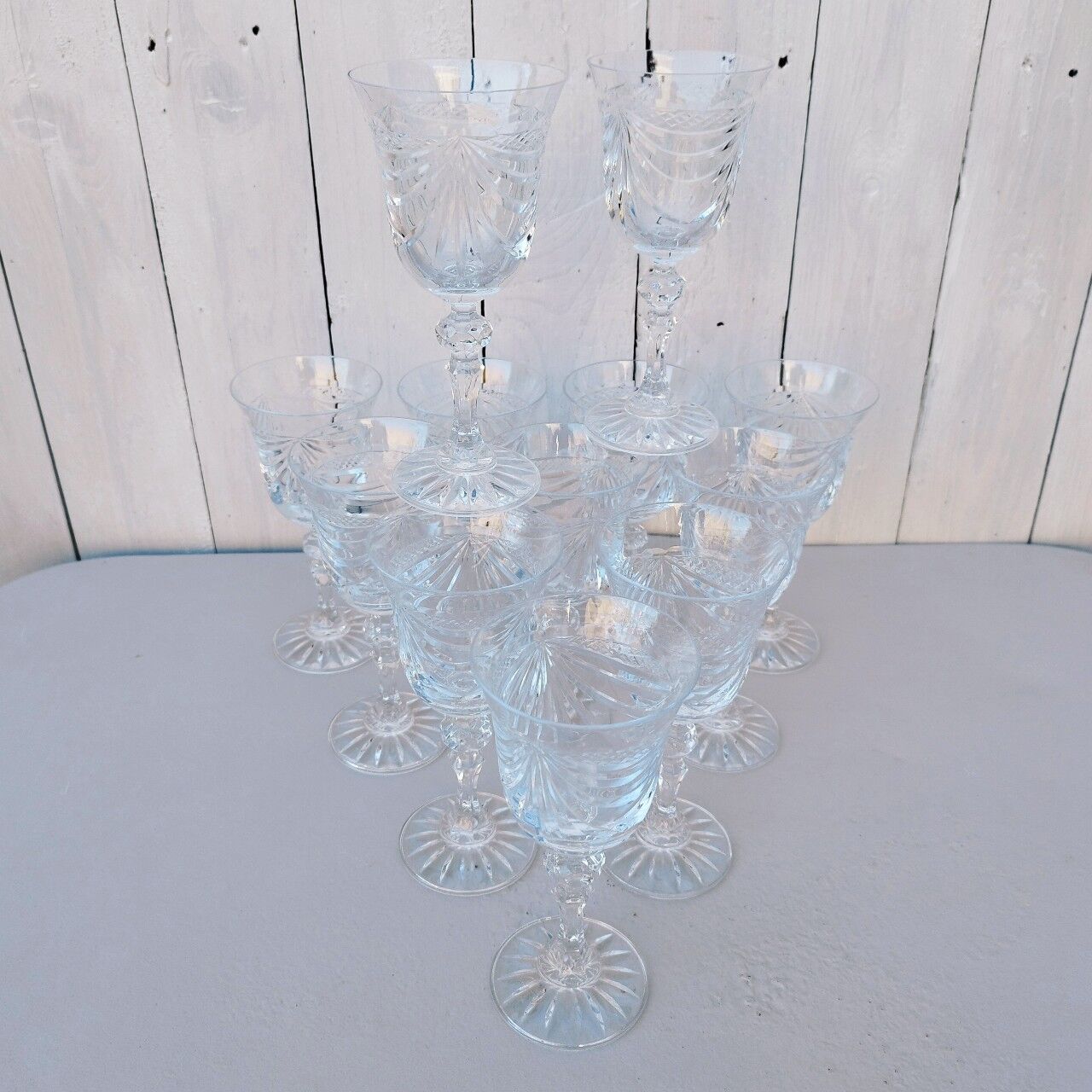 Verres à vin en cristal frise rubans vintage