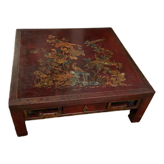Square section coffee table with lacquered decoration Far East China Japan