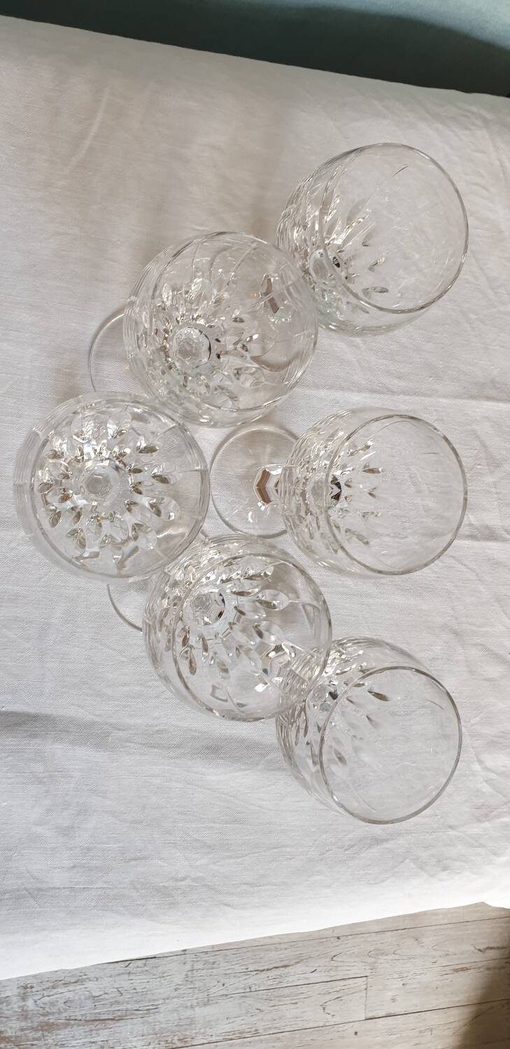 6 crystal wine glasses
