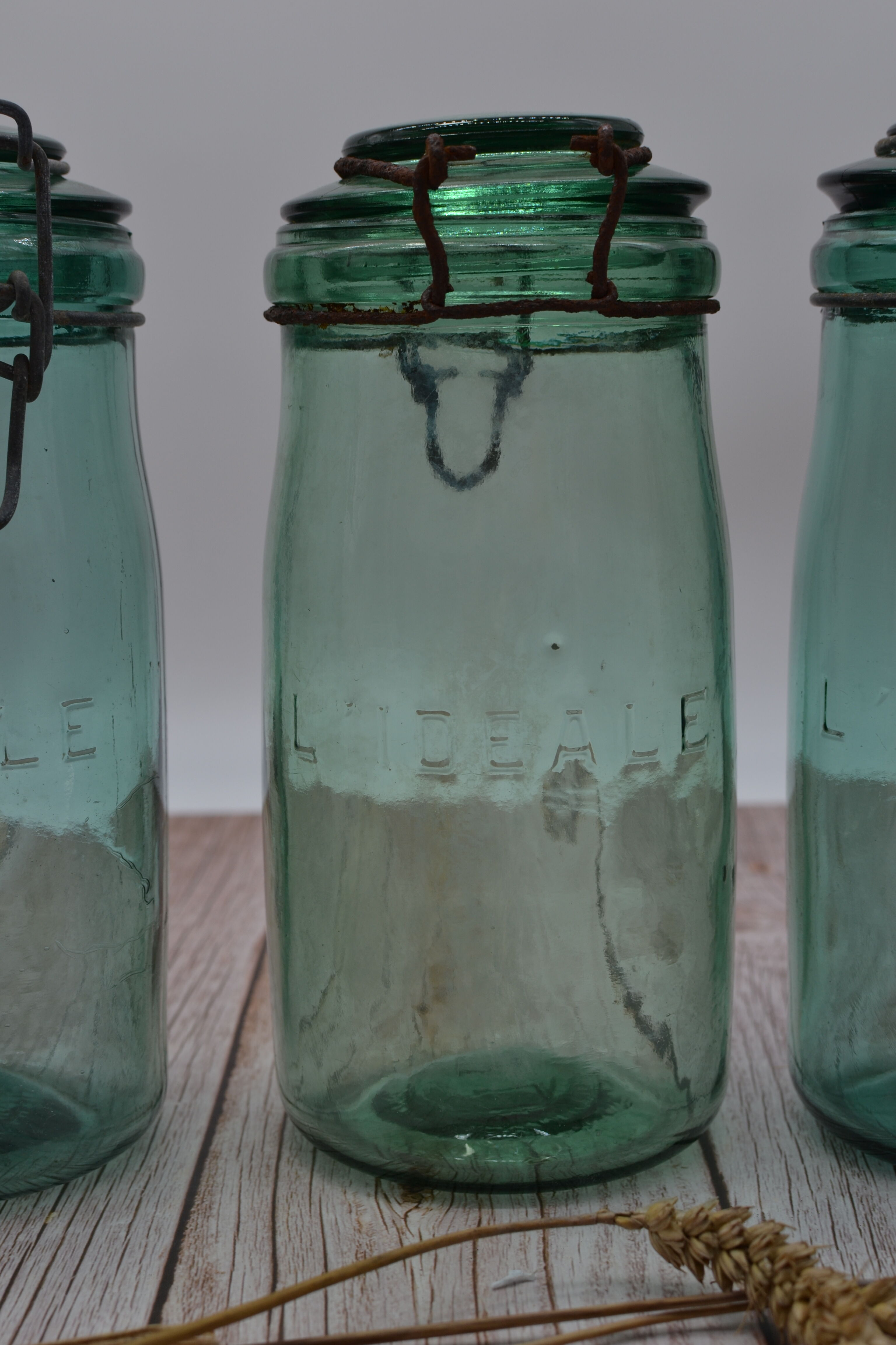 Set of 3 vintage jars the Ideal