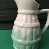 Pichet en céramique blanc et son vert pastel d’une contenance de 75 cl