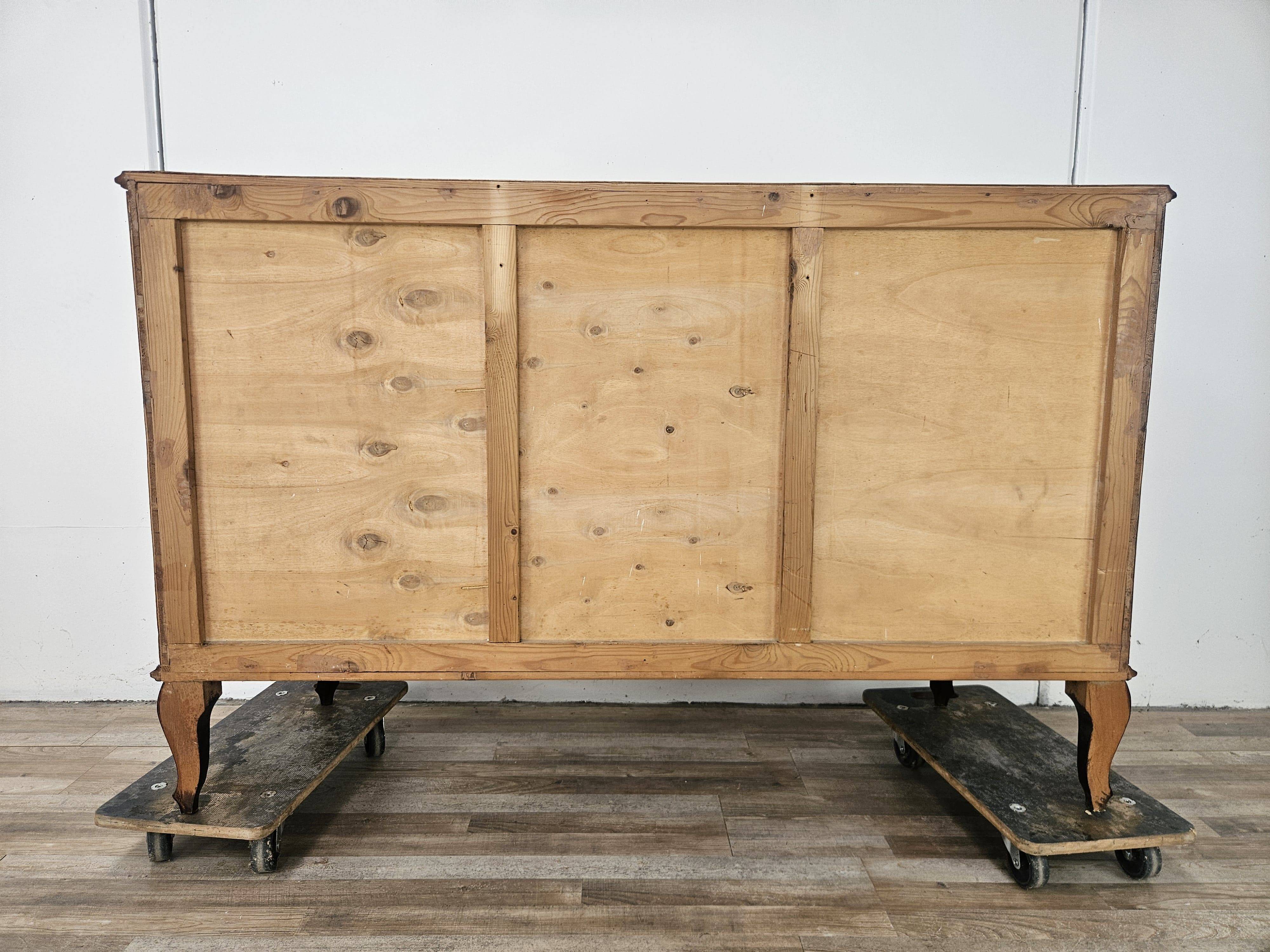 Chippendale chest of drawers in walnut burl, 1940s
