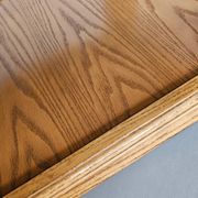 Table basse française en chêne massif des années 1970
