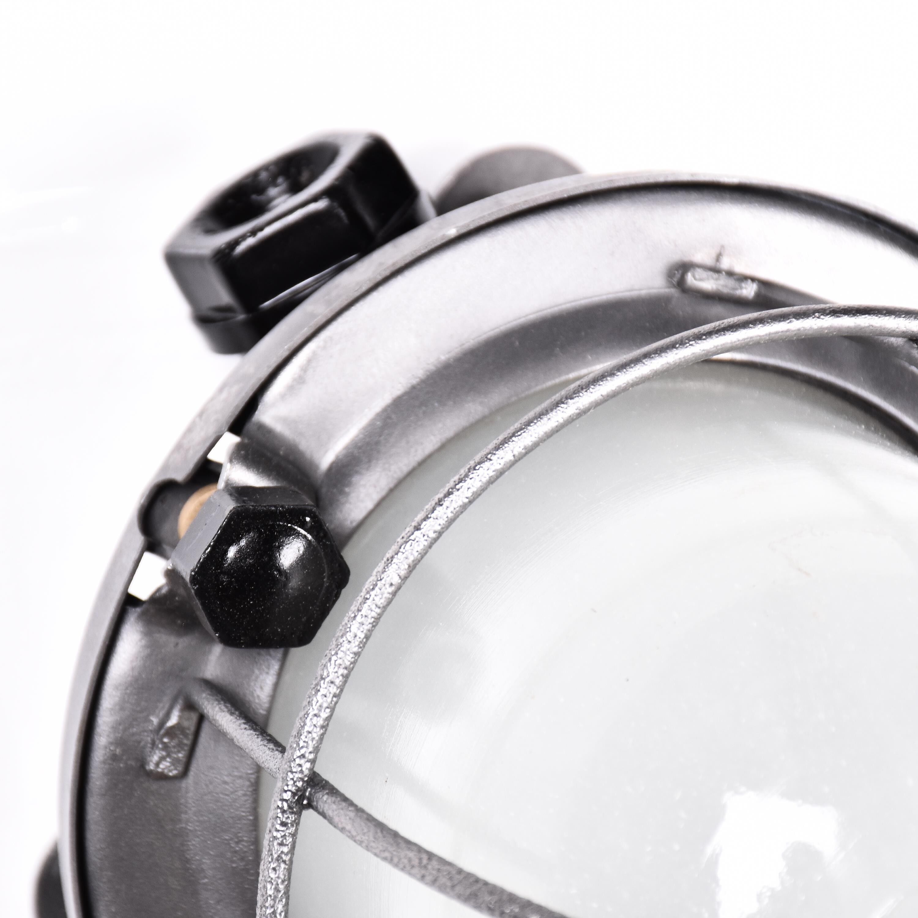 Industrial wall lamp