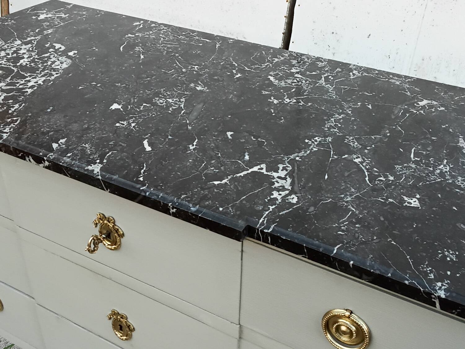 Gray chest of drawers