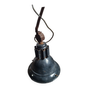 Suspension industrielle de 1960/70