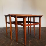 Pull out tables