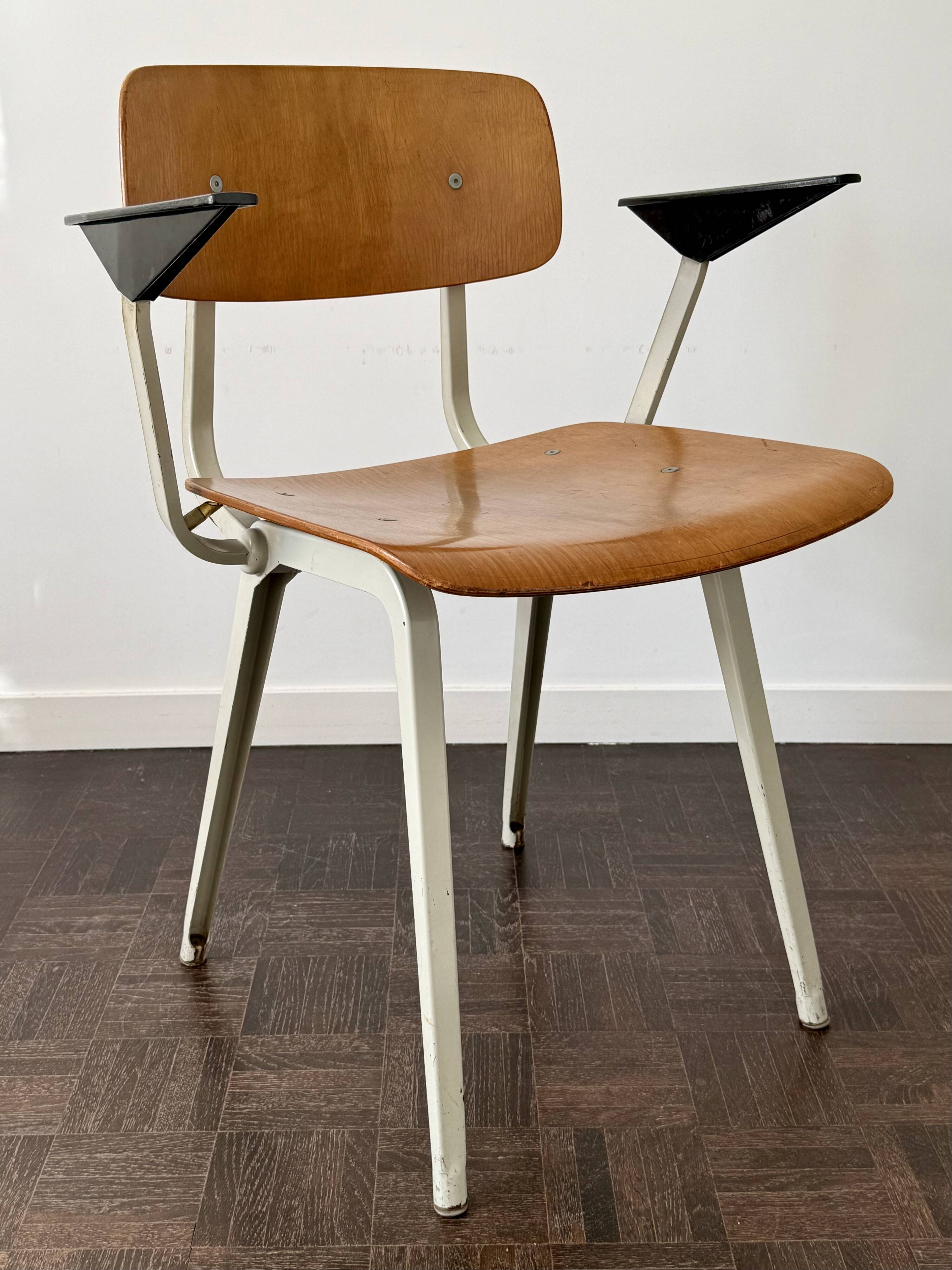 Vintage chair design Friso Kramer model Revolt with armrests