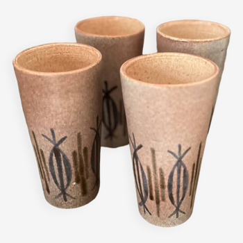 4 large stoneware mugs
