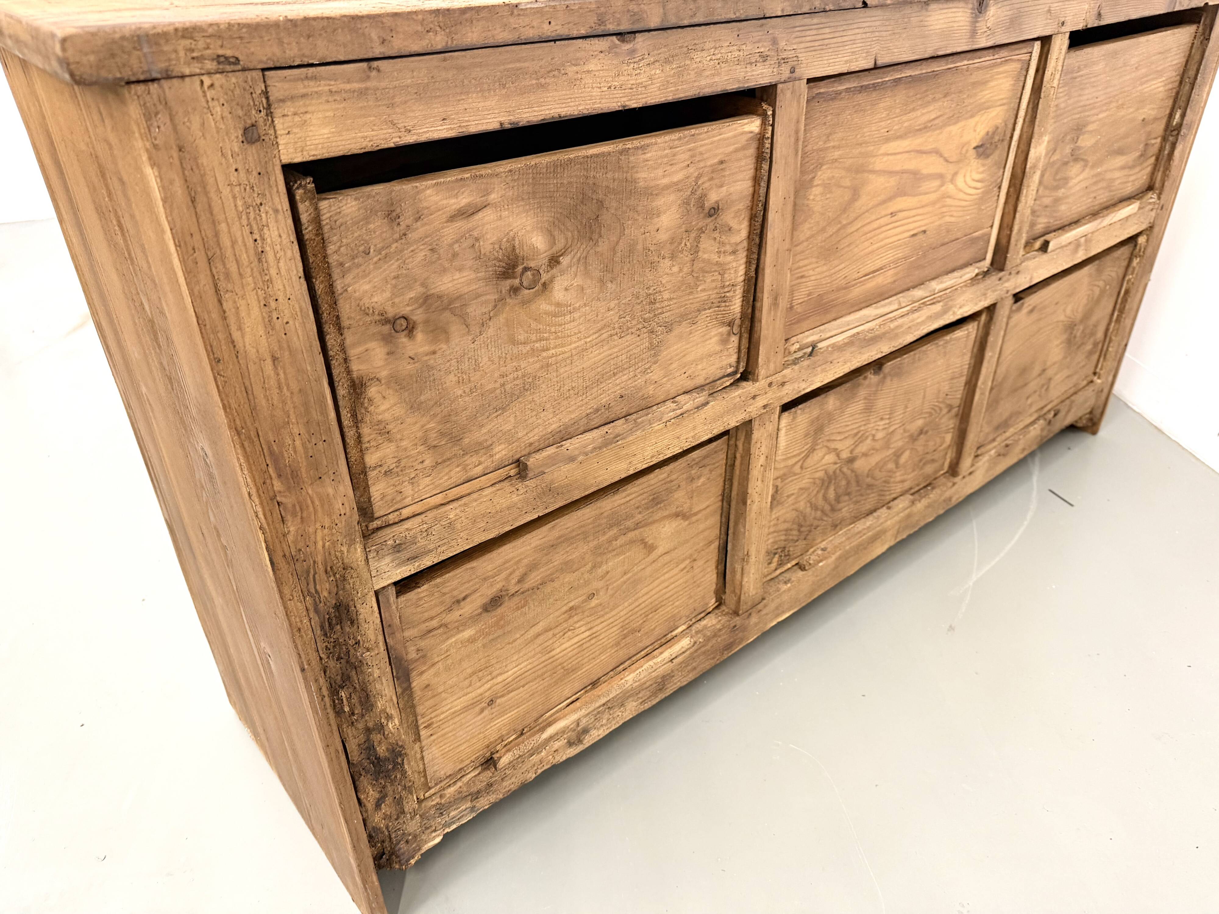 Six-drawer workshop cabinet